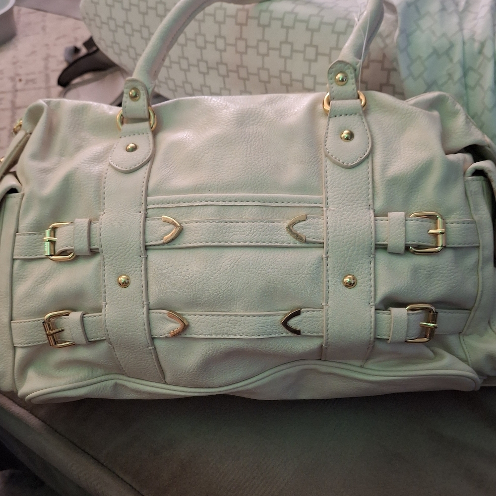 Jessica Simpson purse